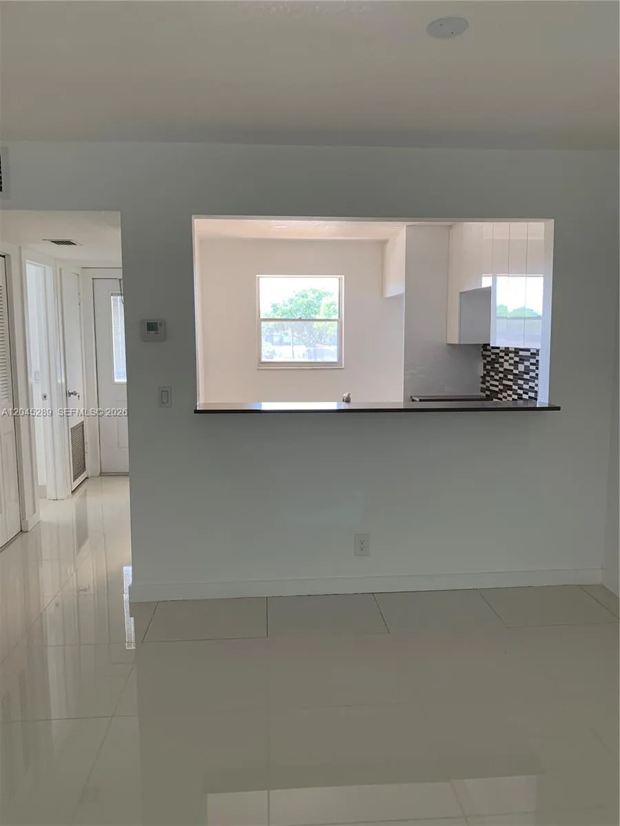 201 Berkley Rd # 204, Hollywood, FL 33024 photo 5