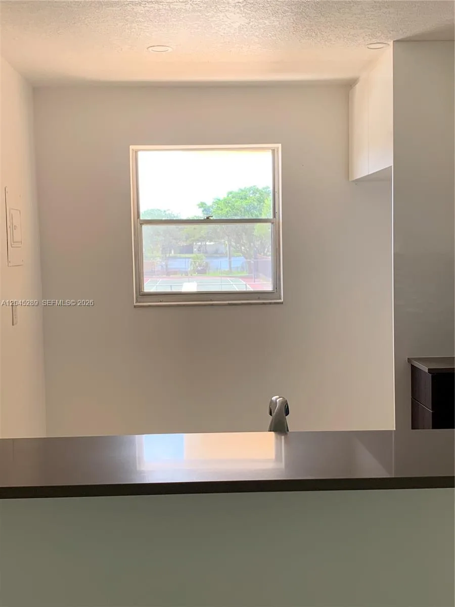201 Berkley Rd # 204, Hollywood, FL 33024 photo 9