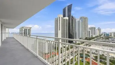 WINSTON TOWERS
