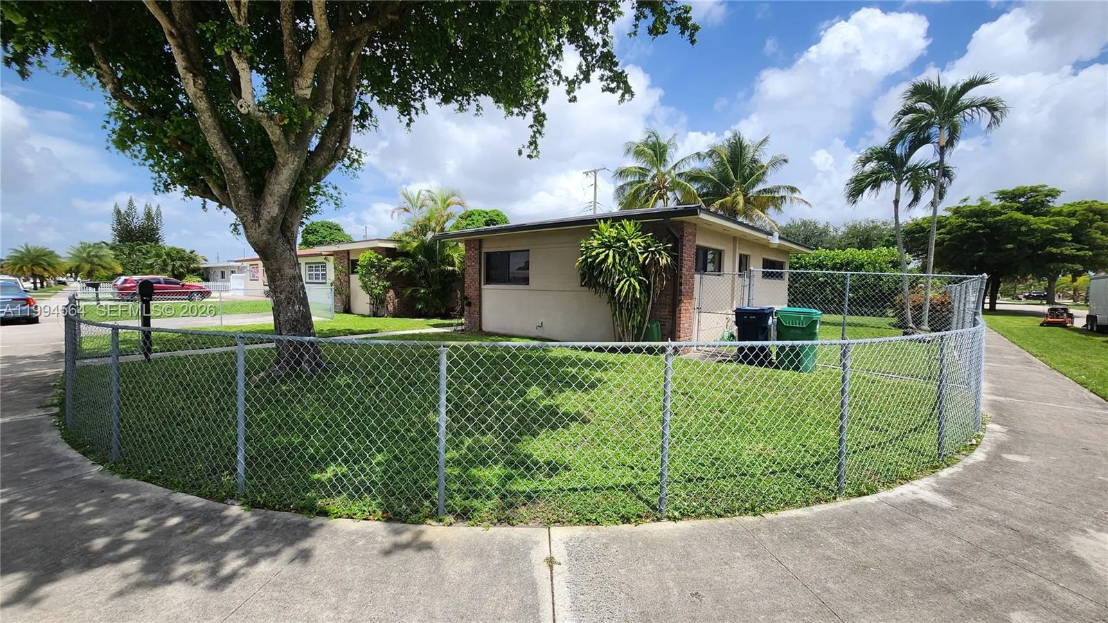 6241 NW 110th St, Hialeah, FL 33012 photo 2
