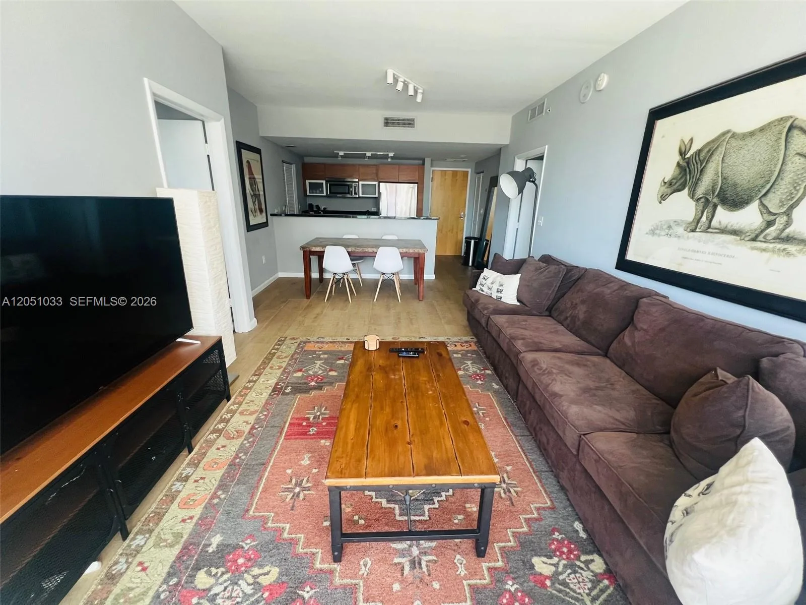 253 NE 2nd St # 2510, Miami, FL 33132 photo 4