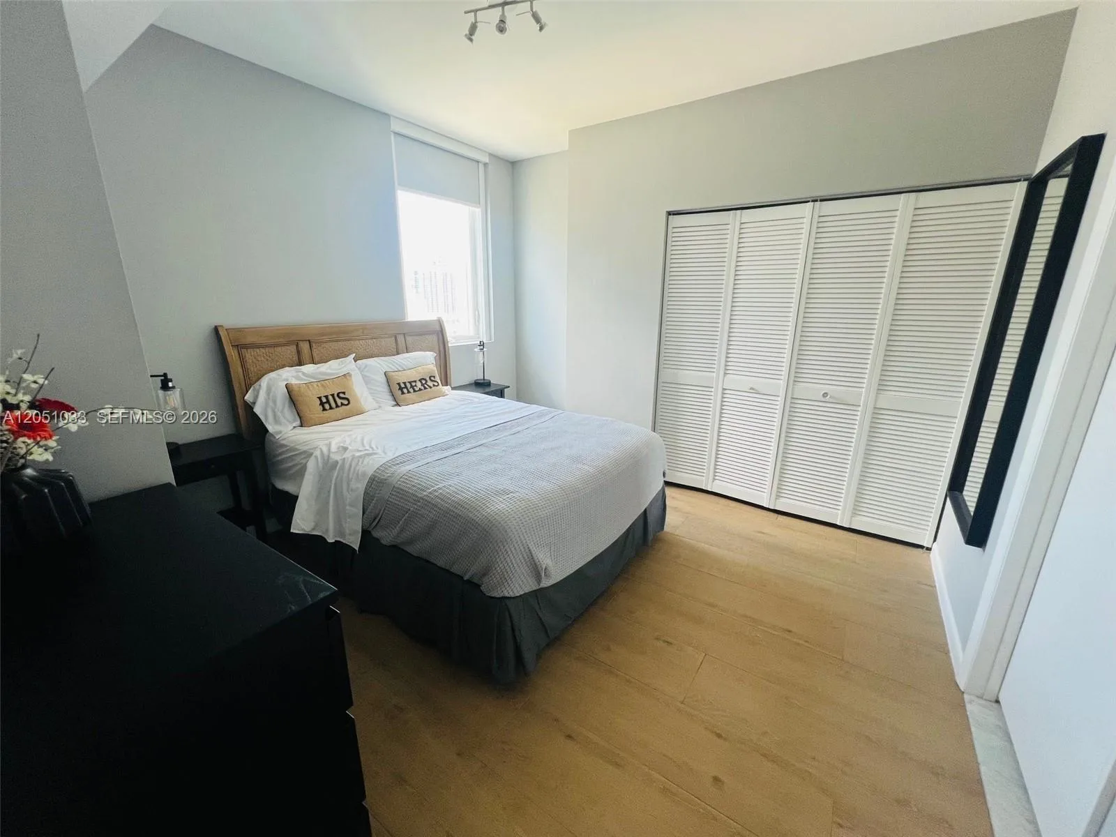 253 NE 2nd St # 2510, Miami, FL 33132 photo 6