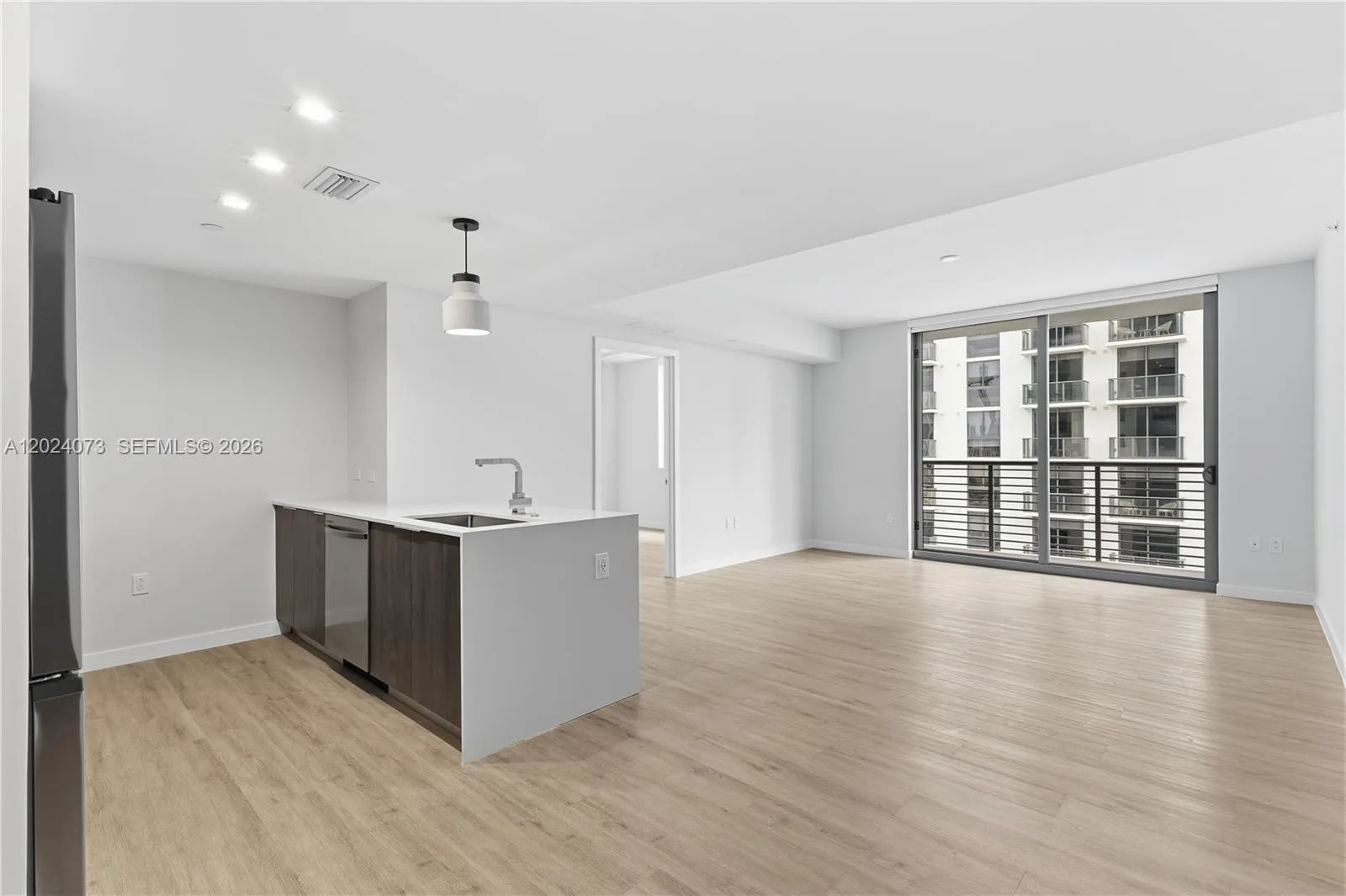 697 N Miami Ave # 1810, Miami, FL 33136