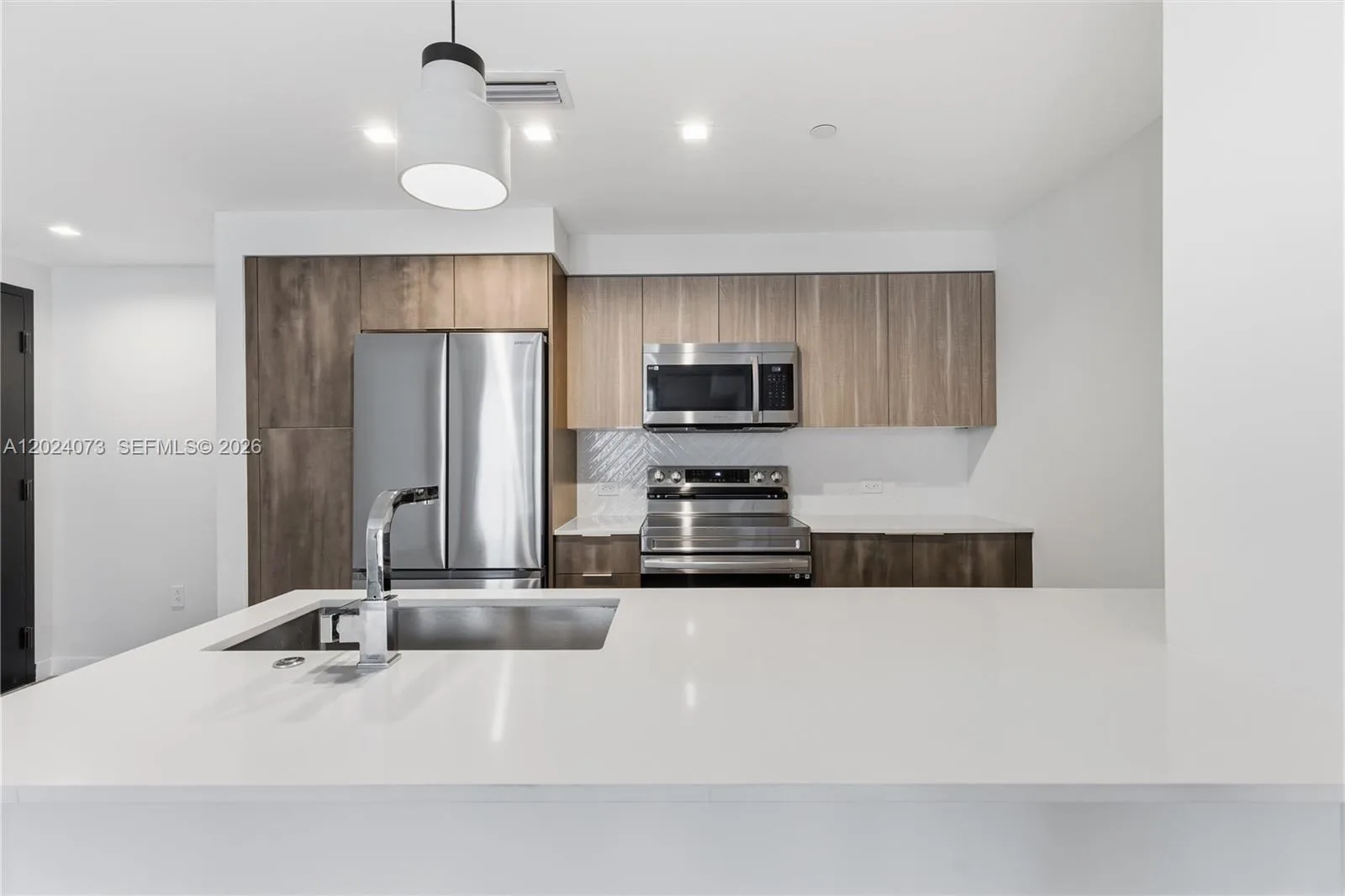697 N Miami Ave # 1810, Miami, FL 33136 photo 4