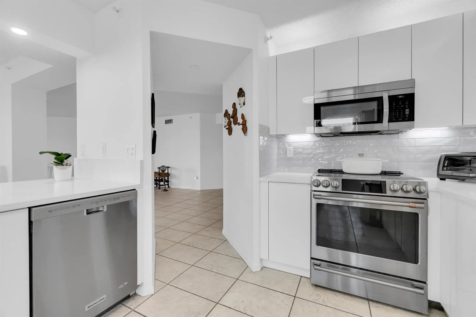 7759 GRANVILLE Drive # 306, Tamarac, FL 33321 photo 11