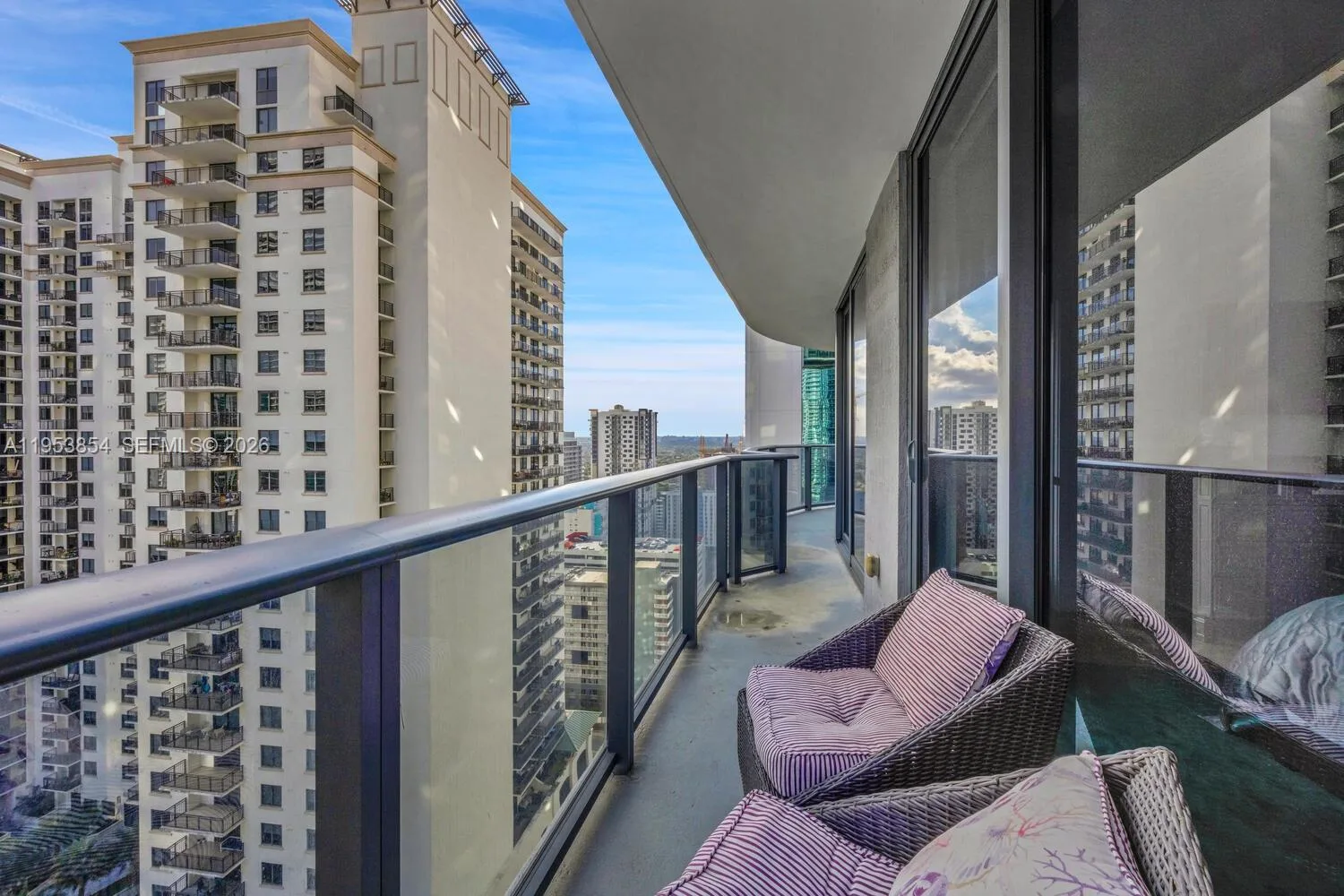 55 SW 9th St # 2406, Miami, FL 33130 photo 7