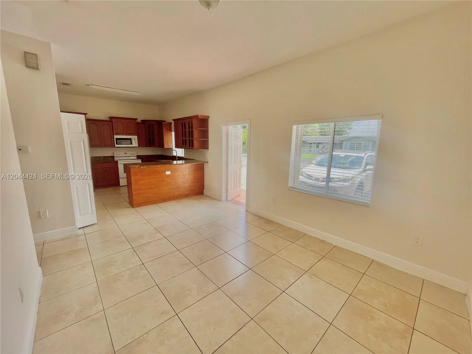2487 W 5th Ct # Front, Hialeah, FL 33010 photo 6