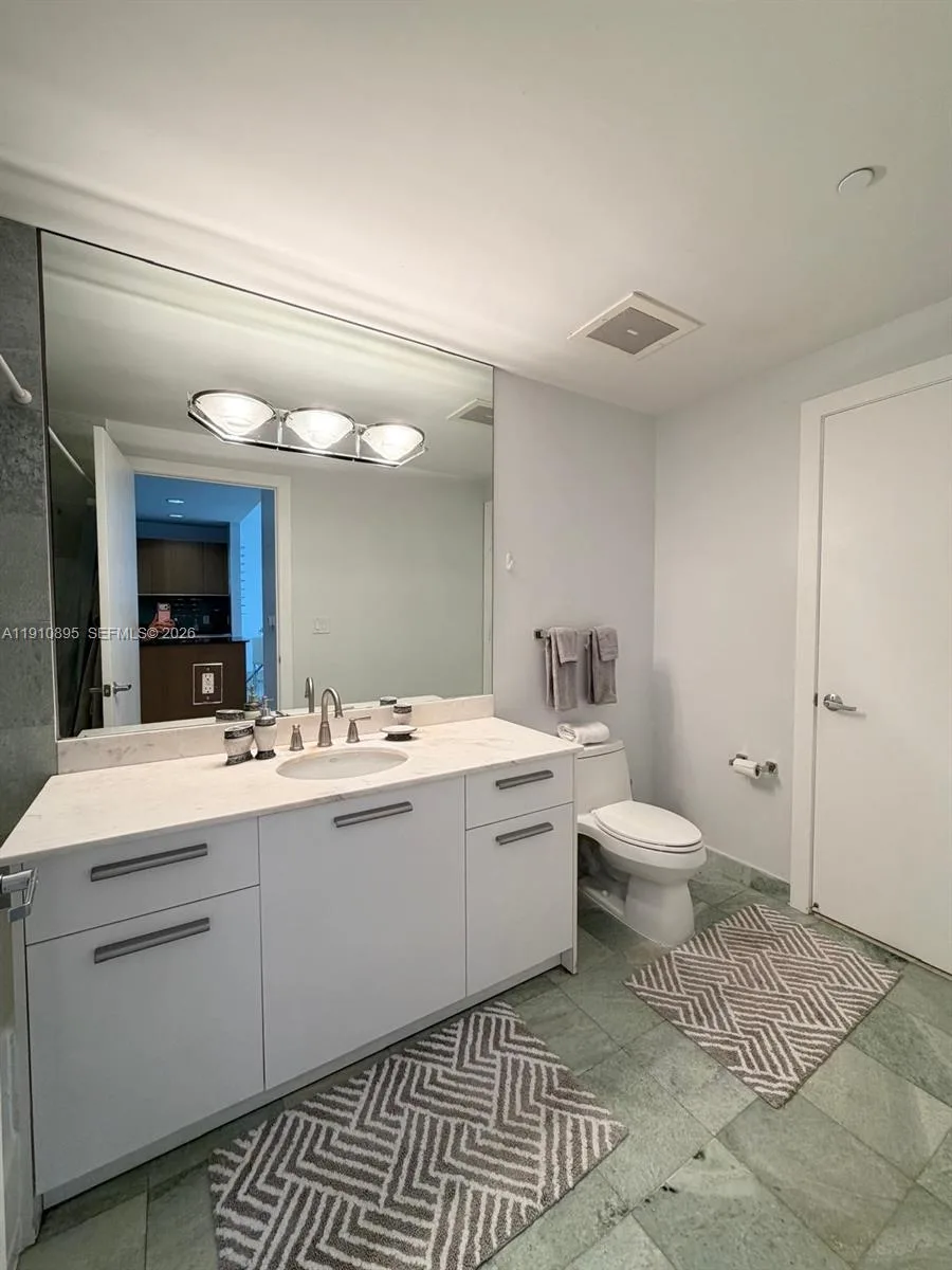 1050 Brickell Ave # 1904, Miami, FL 33131 photo 12