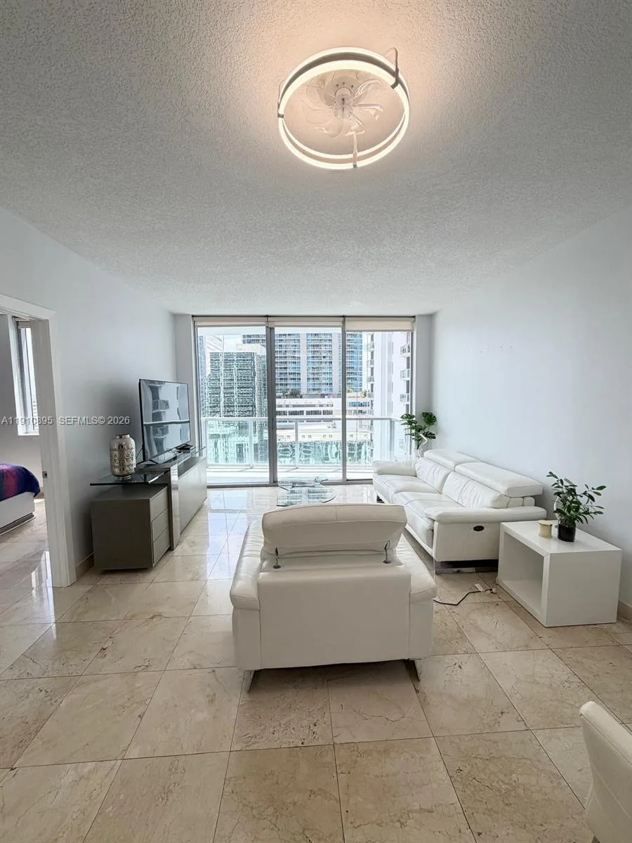 1050 Brickell Ave # 1904, Miami, FL 33131 photo 2