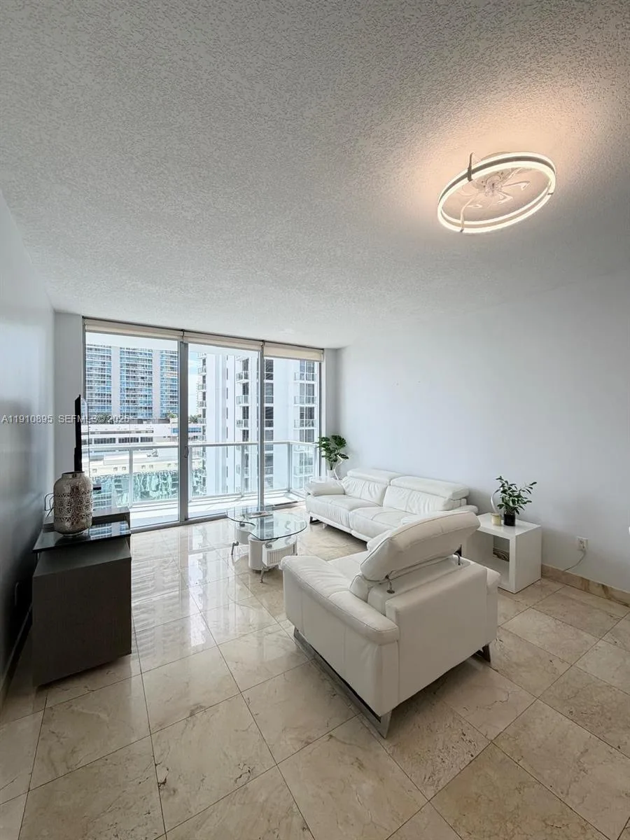 1050 Brickell Ave # 1904, Miami, FL 33131 photo 4