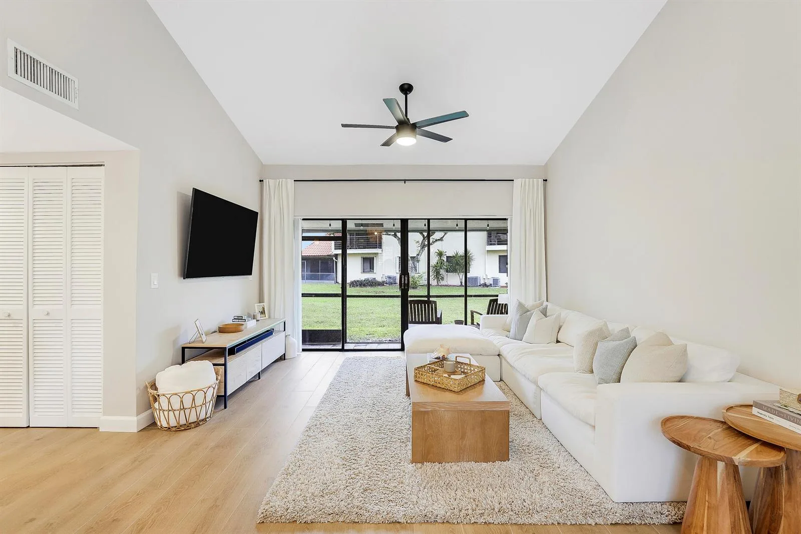 11 Vía De Casas Sur, Boynton Beach, FL 33426 photo 7