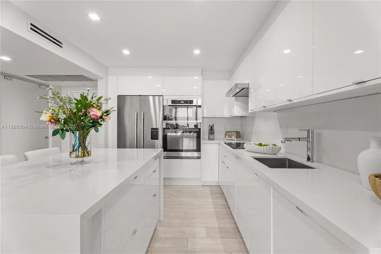 2301 Collins Ave # 1523-24, Miami Beach, FL 33139 photo 2