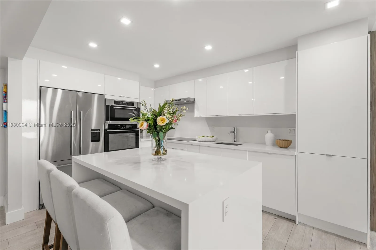 2301 Collins Ave # 1523-24, Miami Beach, FL 33139 photo 3