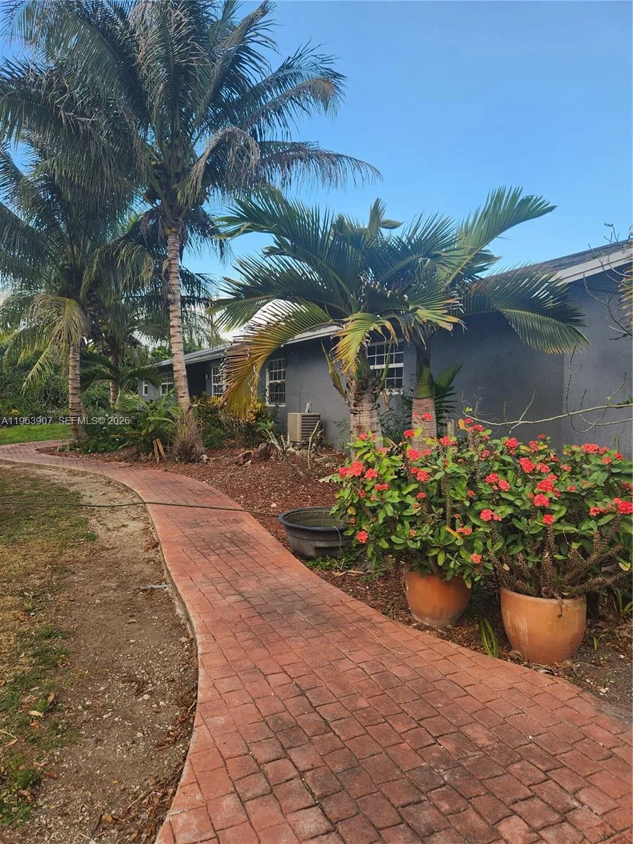 23801 SW 217th Ave, Homestead, FL 33031 photo 5