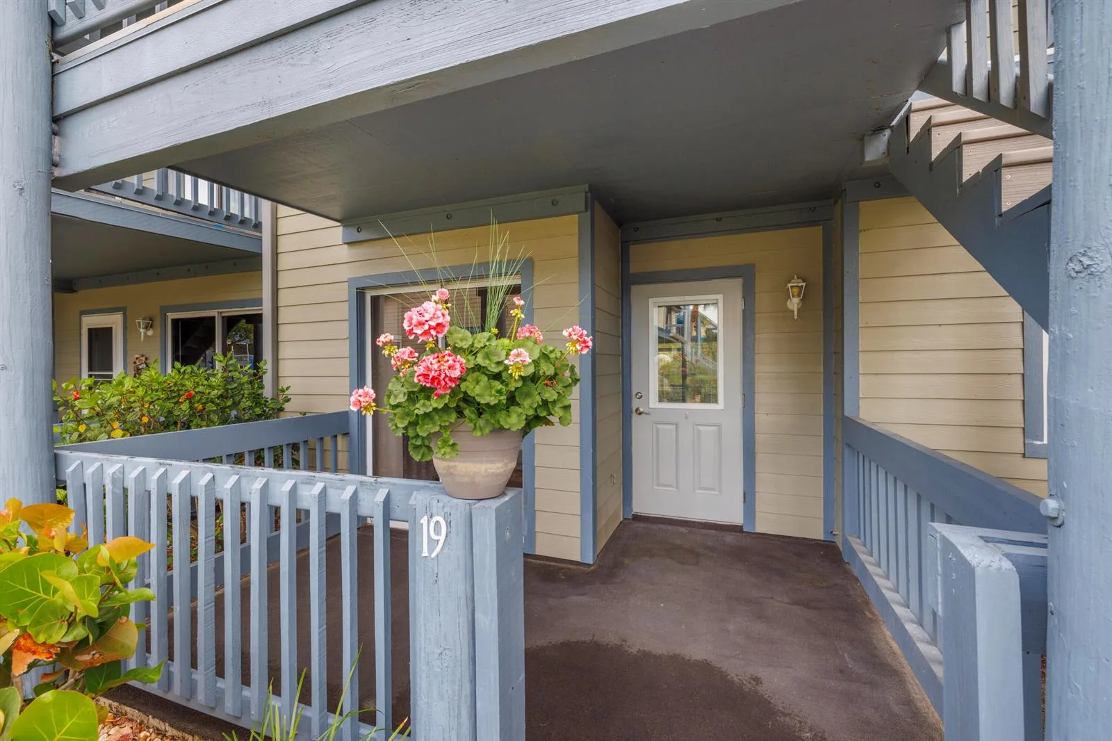 1421 NE 14th Court # Q-19, Jensen Beach, FL 34957