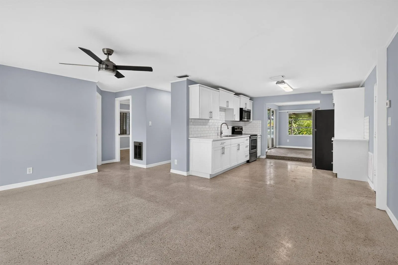 820 SE 13th Street, Stuart, FL 34994 photo 4