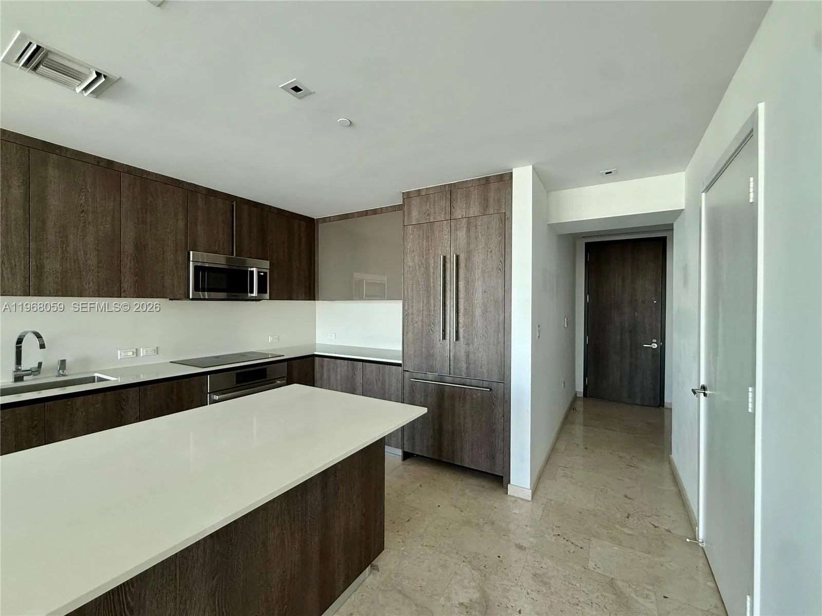 88 SW 7th St # 1808, Miami, FL 33130 photo 3