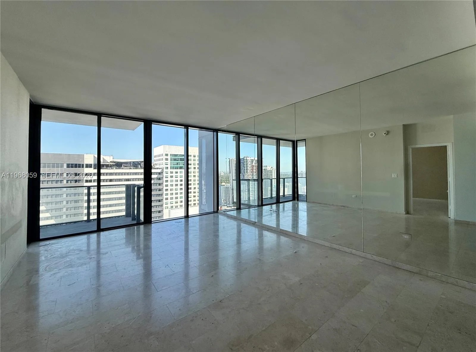 88 SW 7th St # 1808, Miami, FL 33130 photo 4