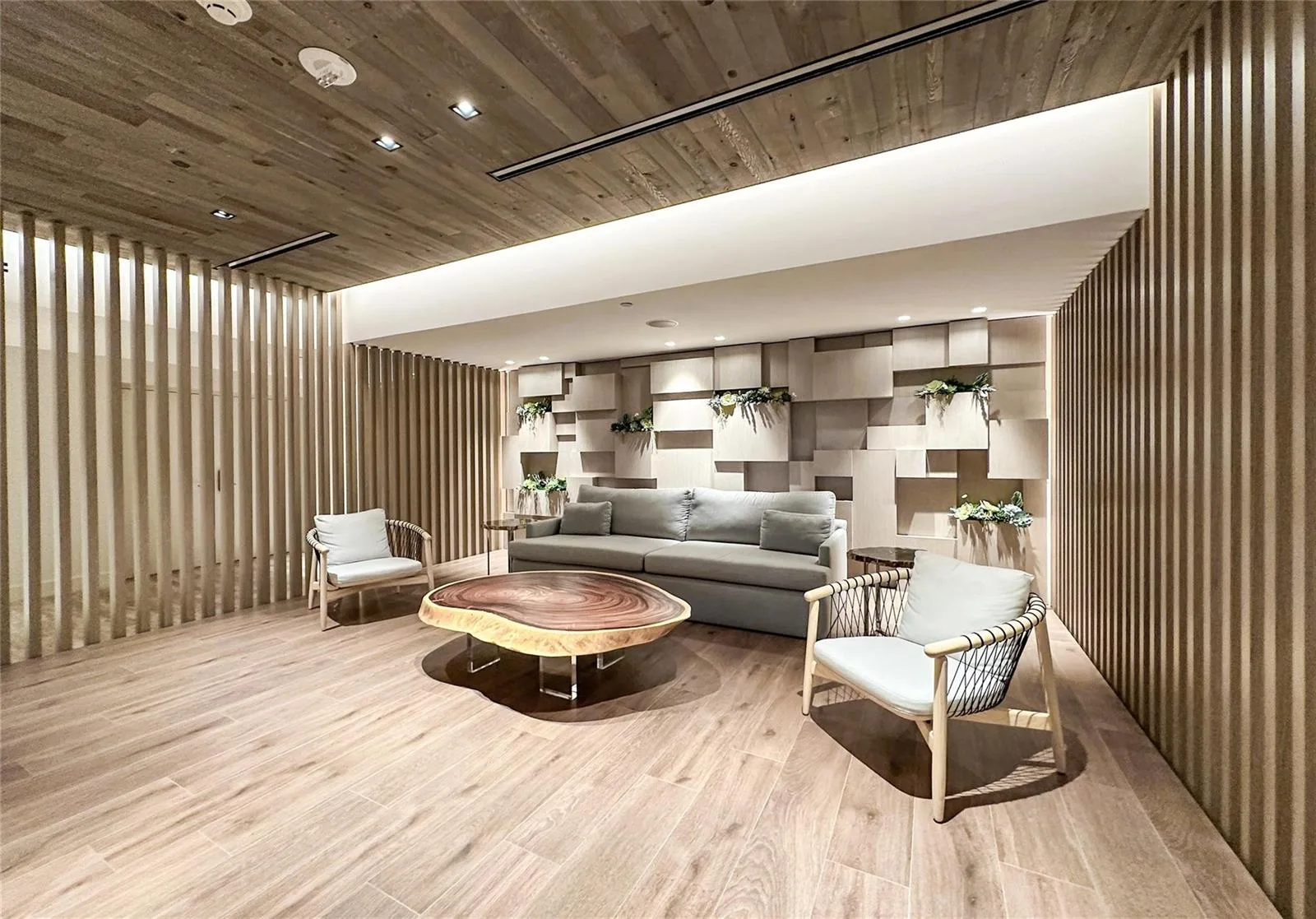 2301 Collins Avenue # 1015, Miami Beach, FL 33139 photo 4