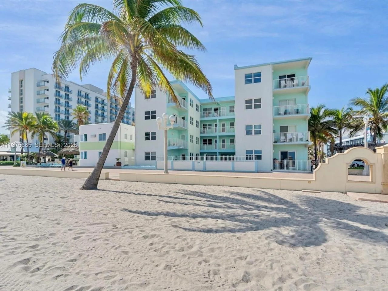 2600 N Surf Rd # 403, Hollywood, FL 33019