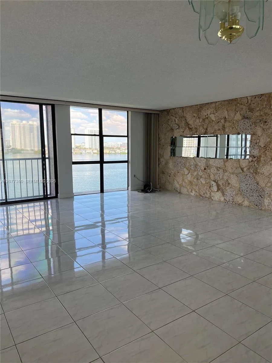 17500 N Bay Rd # S907, Sunny Isles Beach, FL 33160 photo 12
