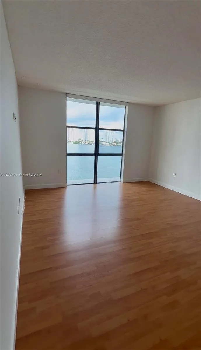 17500 N Bay Rd # S907, Sunny Isles Beach, FL 33160 photo 8