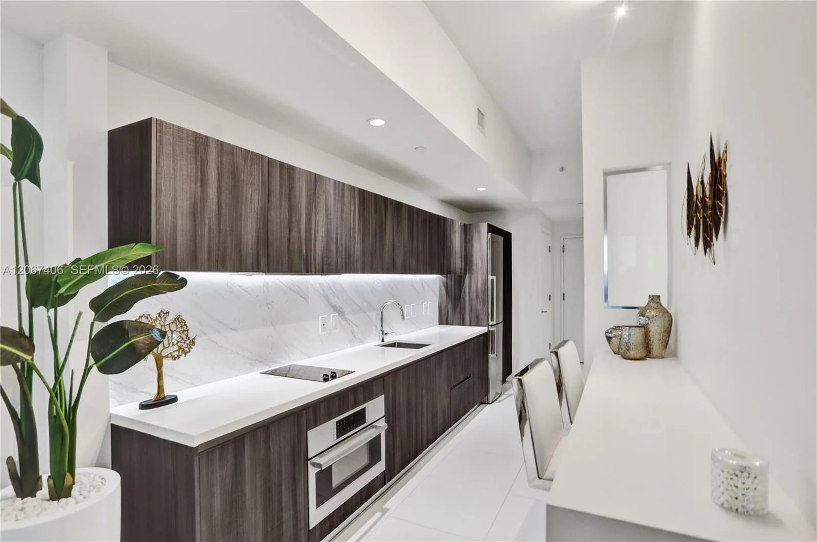851 NE 1st Ave # 202, Miami, FL 33132 photo 2