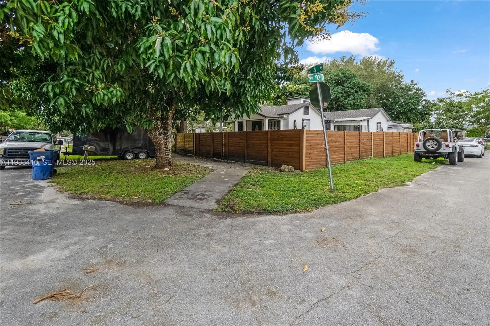9210 NW 4th Ave, Miami, FL 33150 photo 2