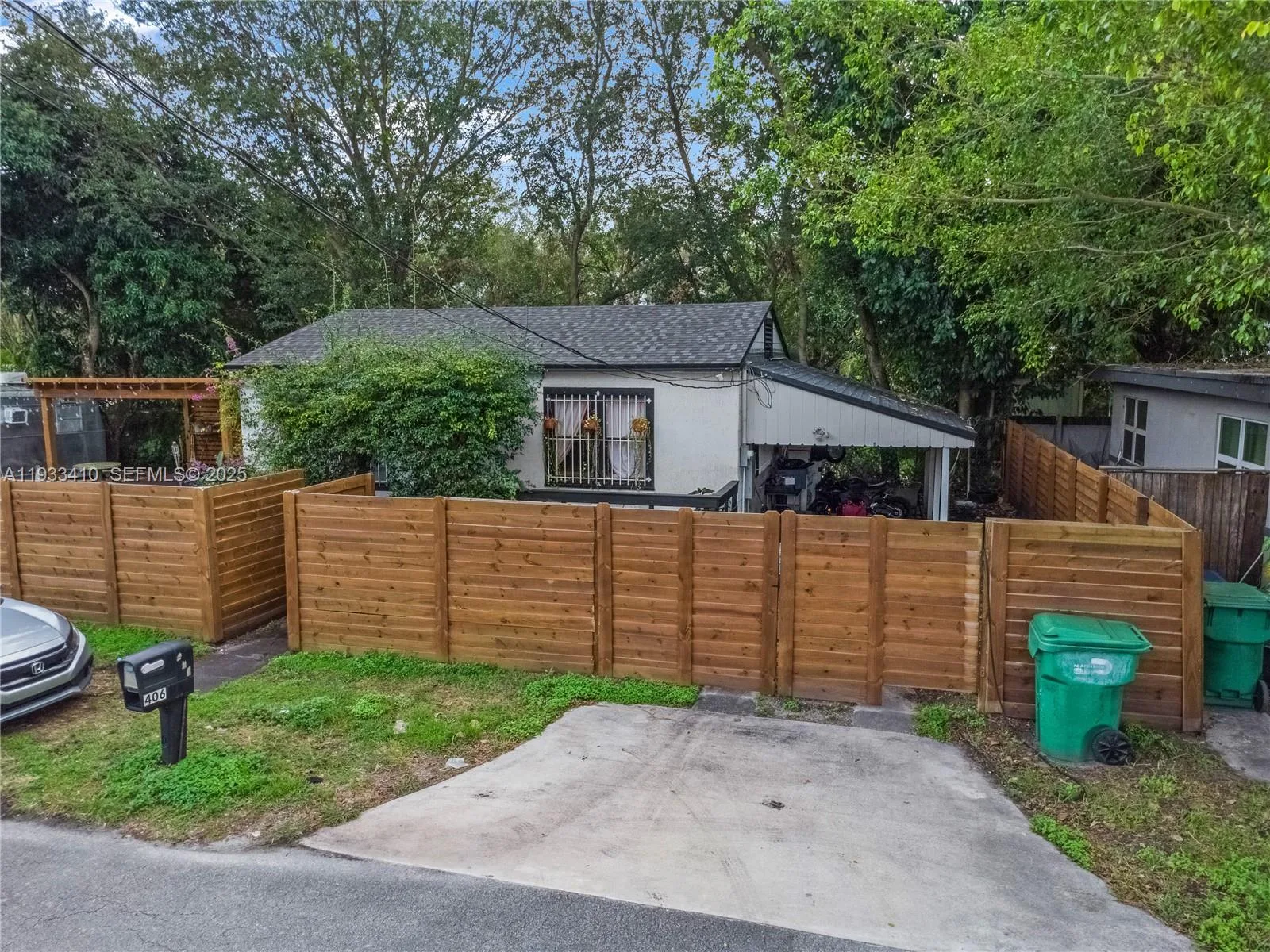 9210 NW 4th Ave, Miami, FL 33150 photo 5