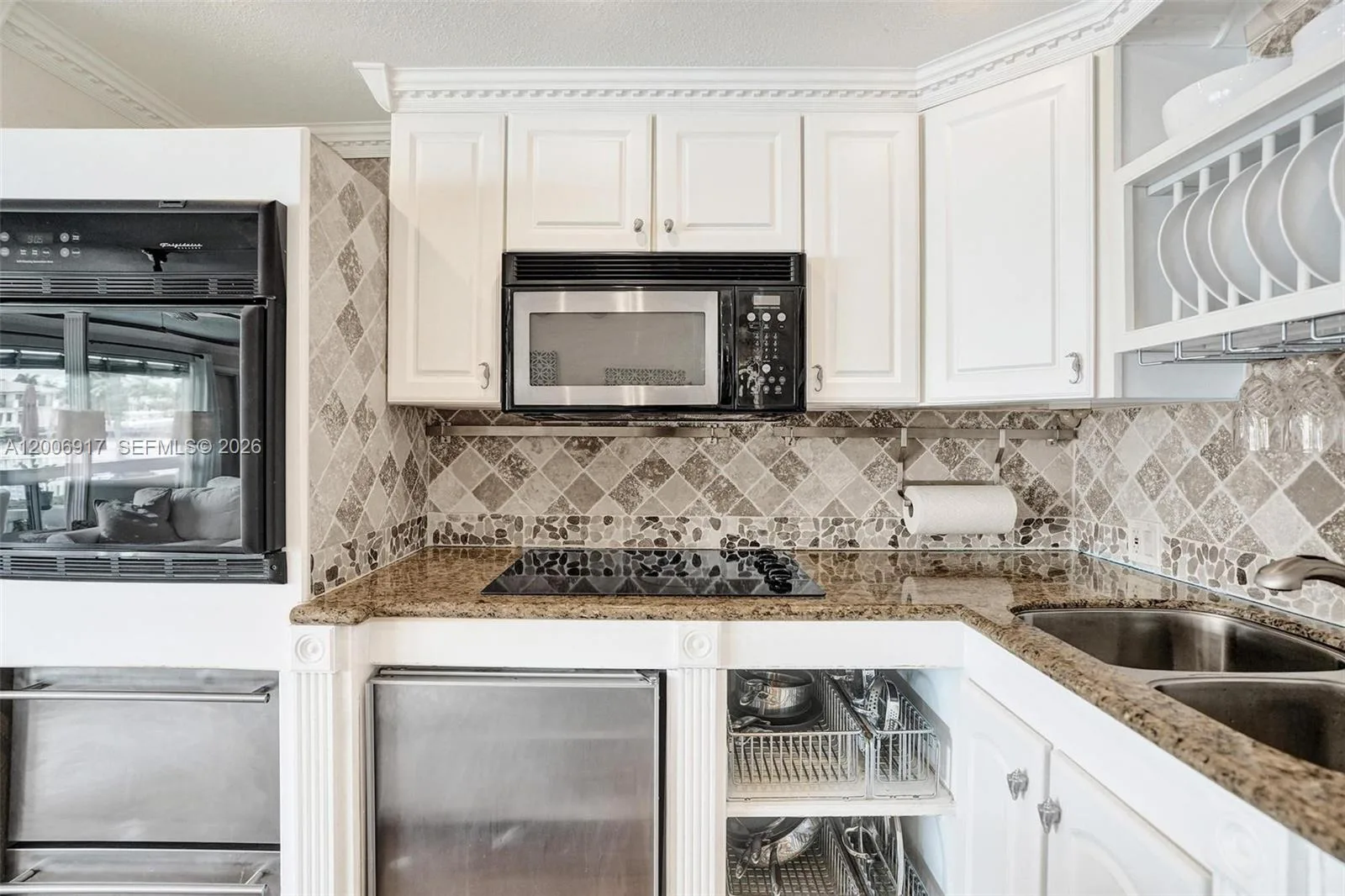 1105 S Riverside Dr # 107, Pompano Beach, FL 33062 photo 10