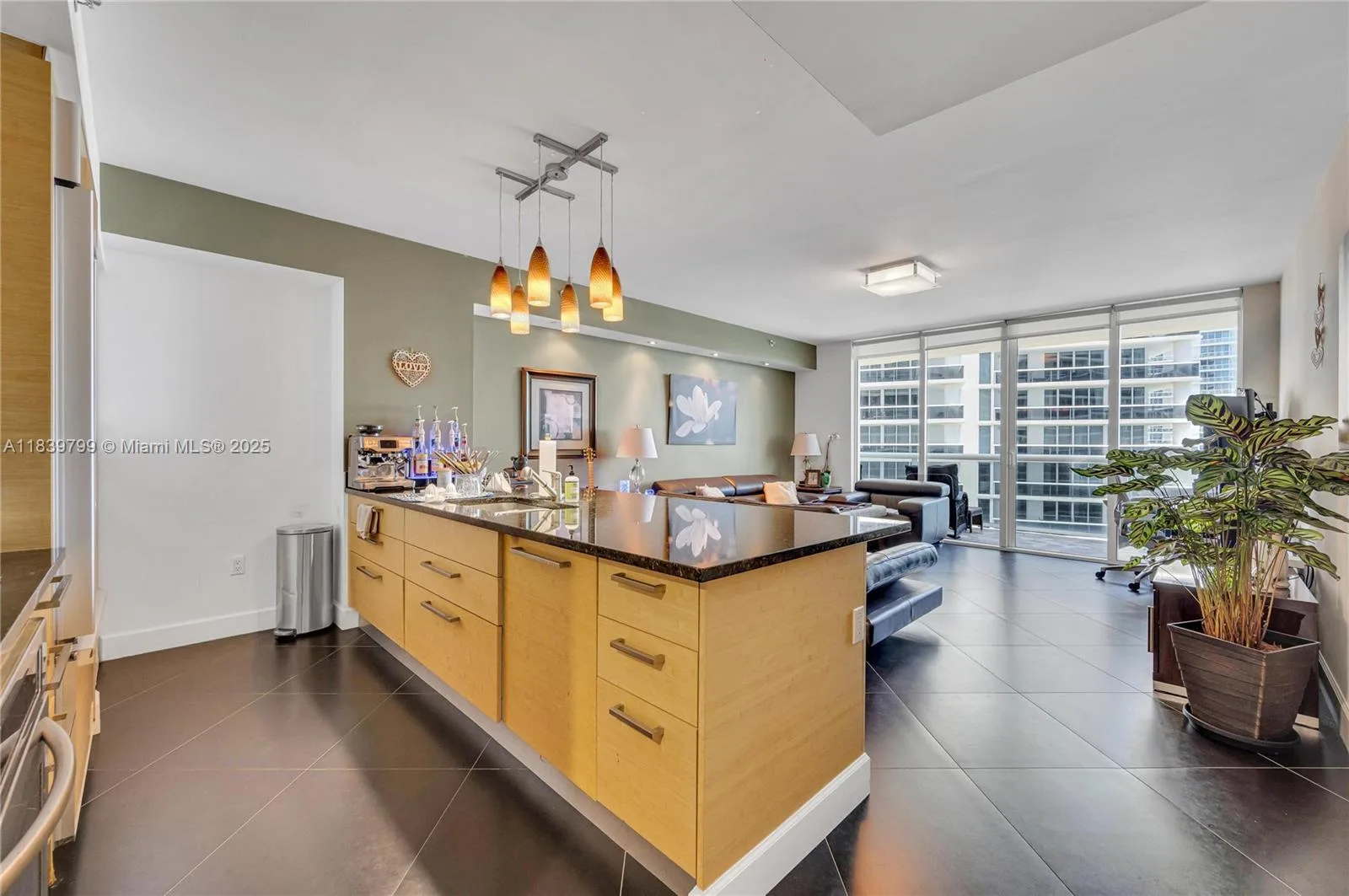 1830 S Ocean Dr # 3709, Hallandale Beach, FL 33009 photo 10