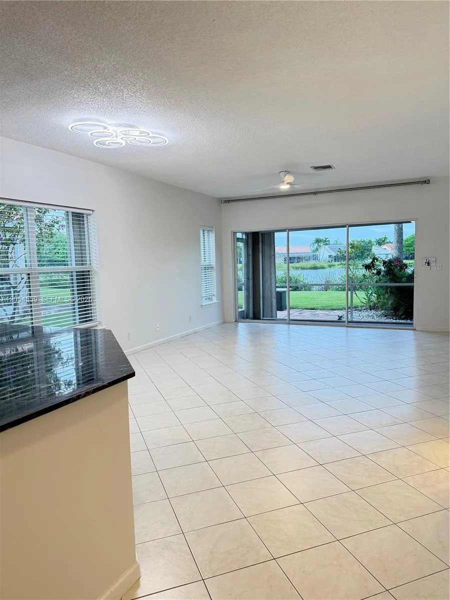 7337 Smithbrooke Dr, Lake Worth, FL 33467 photo 11