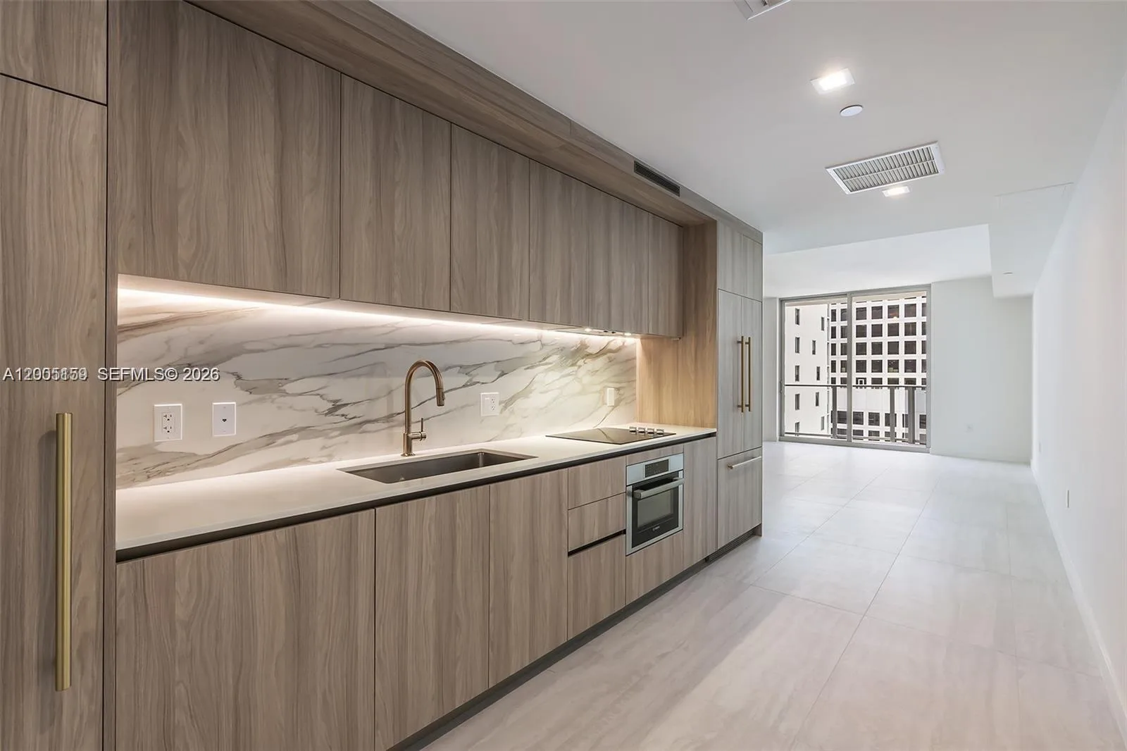 77 SE 5th Street # 2515, Miami, FL 33131 photo 6