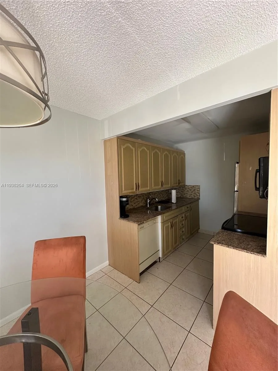 3043 Exeter, Boca Raton, FL 33434 photo 4