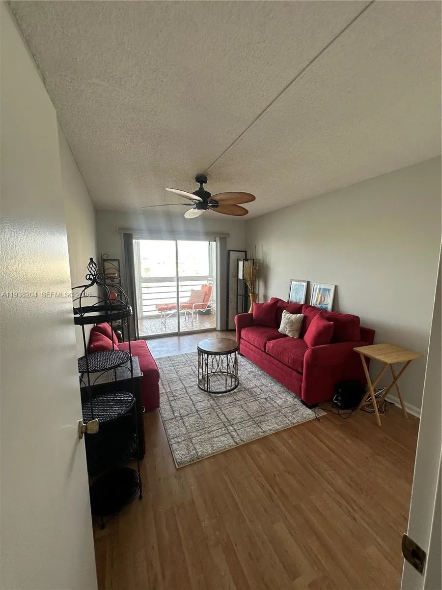 3043 Exeter, Boca Raton, FL 33434 photo 5