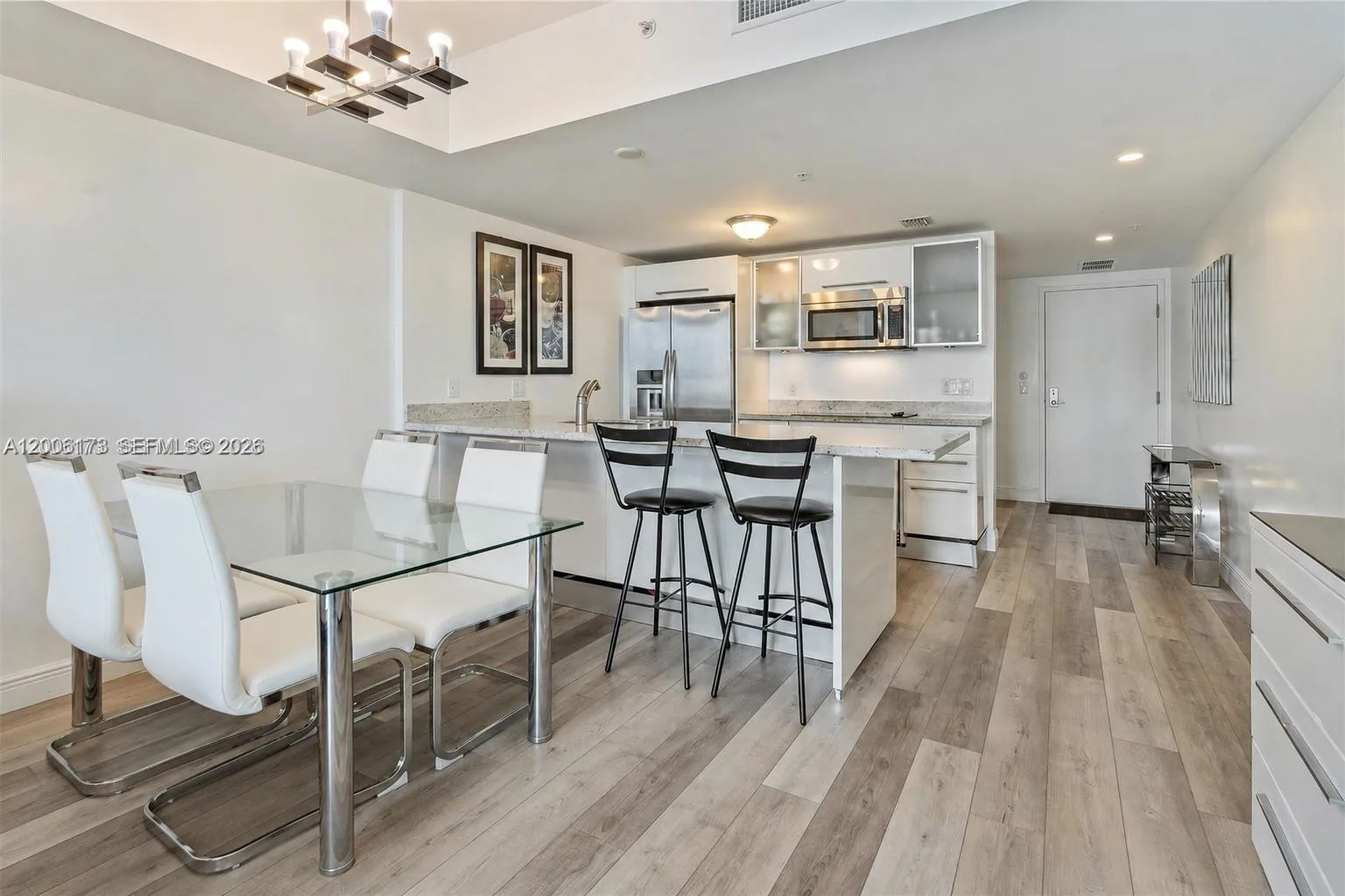 185 SW 7th St # 2105, Miami, FL 33130 photo 5