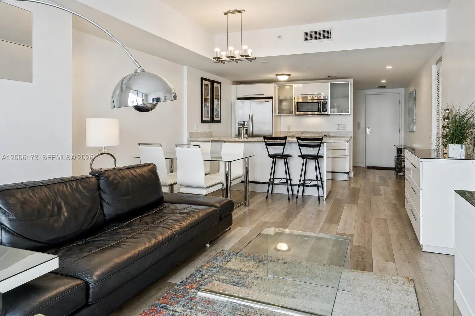 185 SW 7th St # 2105, Miami, FL 33130 photo 6