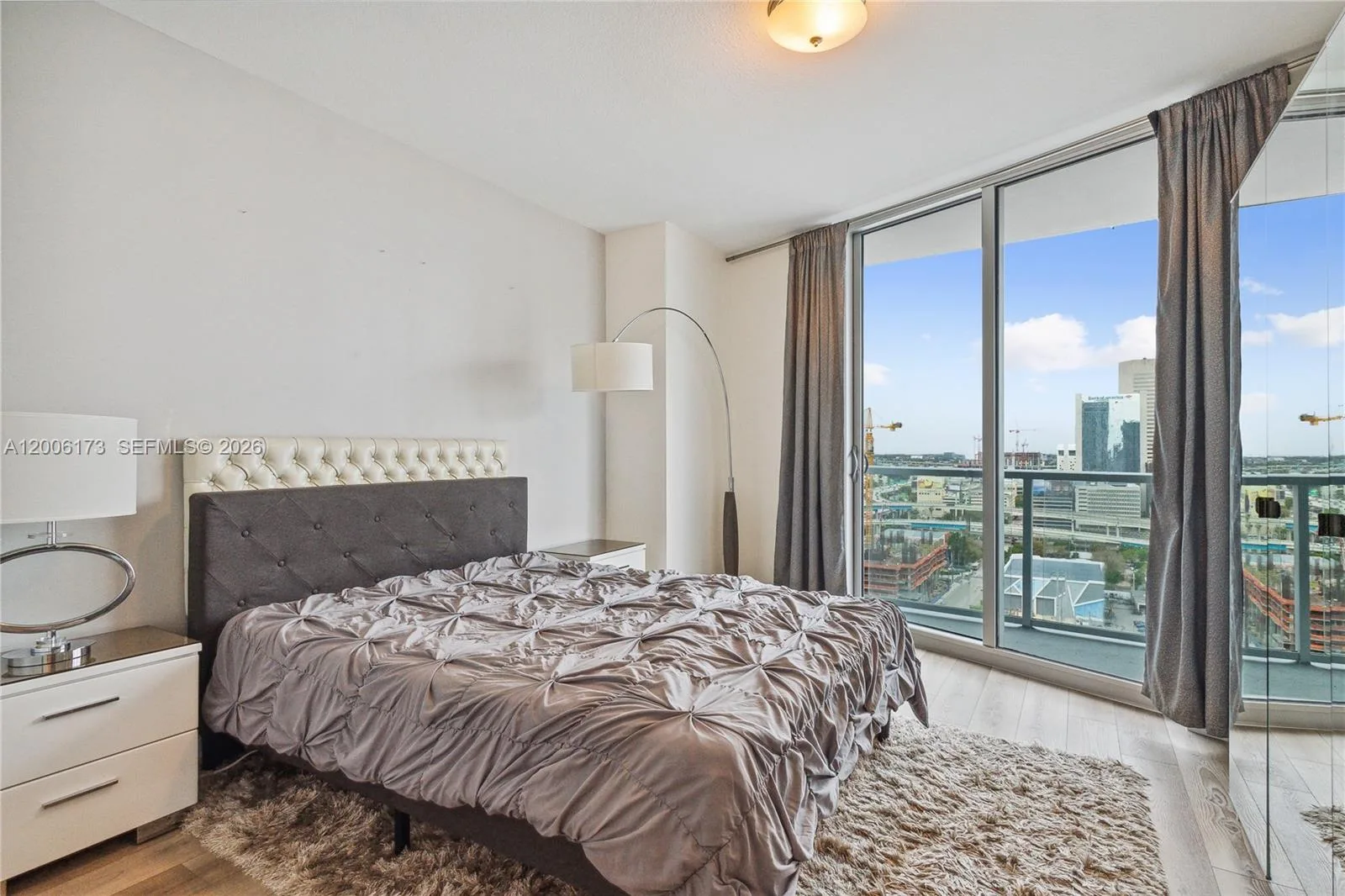 185 SW 7th St # 2105, Miami, FL 33130 photo 9