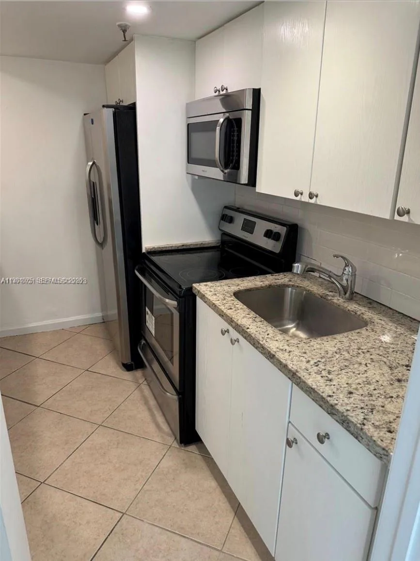20850 San Simeon Way # 107-5, Miami, FL 33179 photo 2