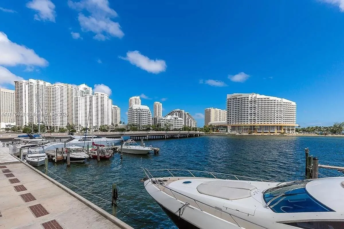 825 Brickell Bay Dr # 2041, Miami, FL 33131 photo 10