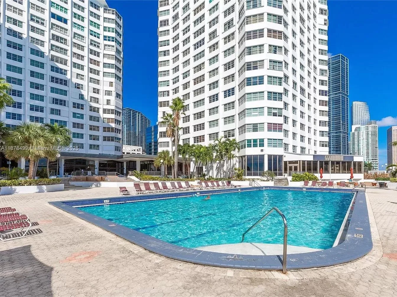 825 Brickell Bay Dr # 2041, Miami, FL 33131 photo 6