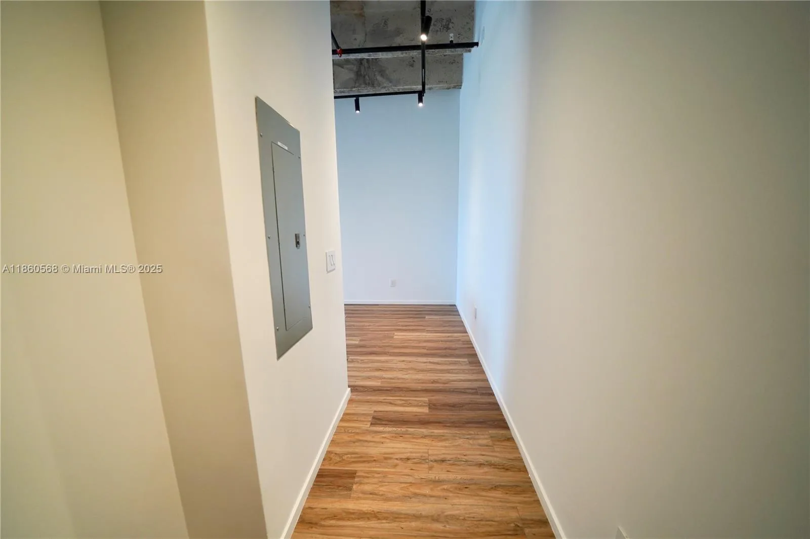 Little River Center Lofts – photo 19