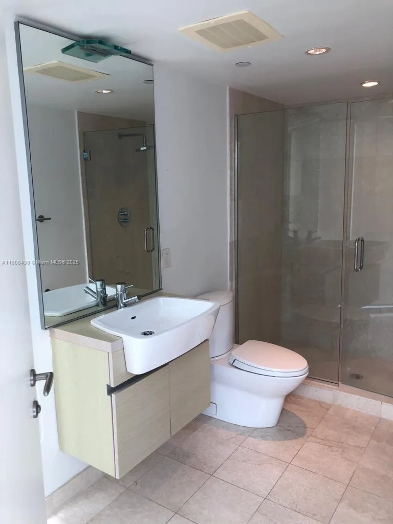 200 Biscayne Boulevard Way # 902, Miami, FL 33131 photo 10