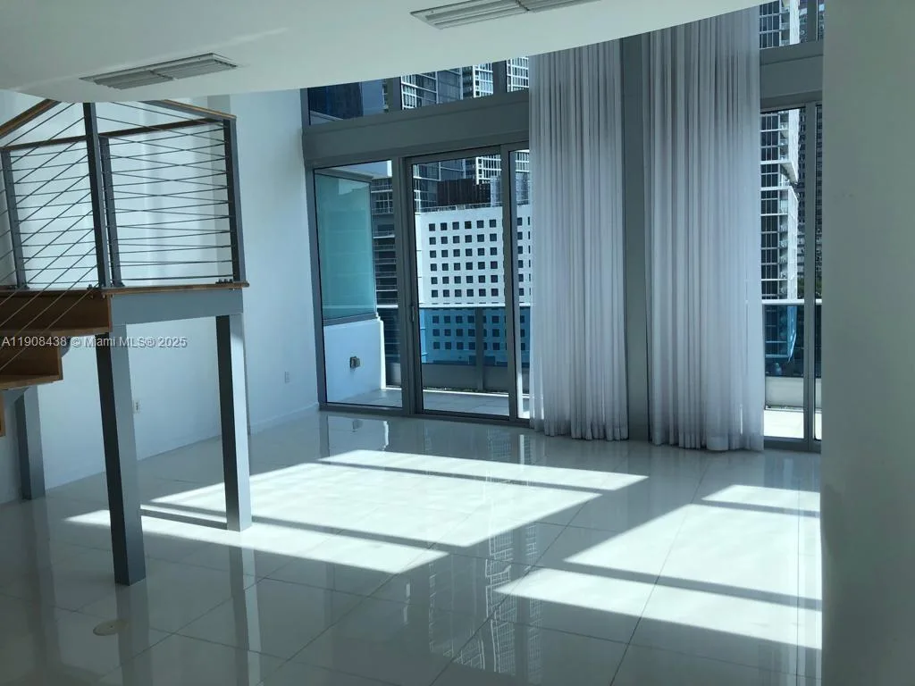 200 Biscayne Boulevard Way # 902, Miami, FL 33131 photo 3