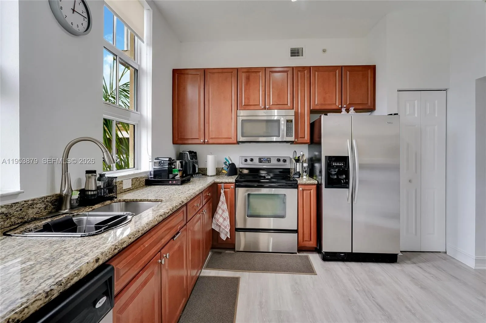 3001 NE 185th St # 612, Aventura, FL 33180 photo 5