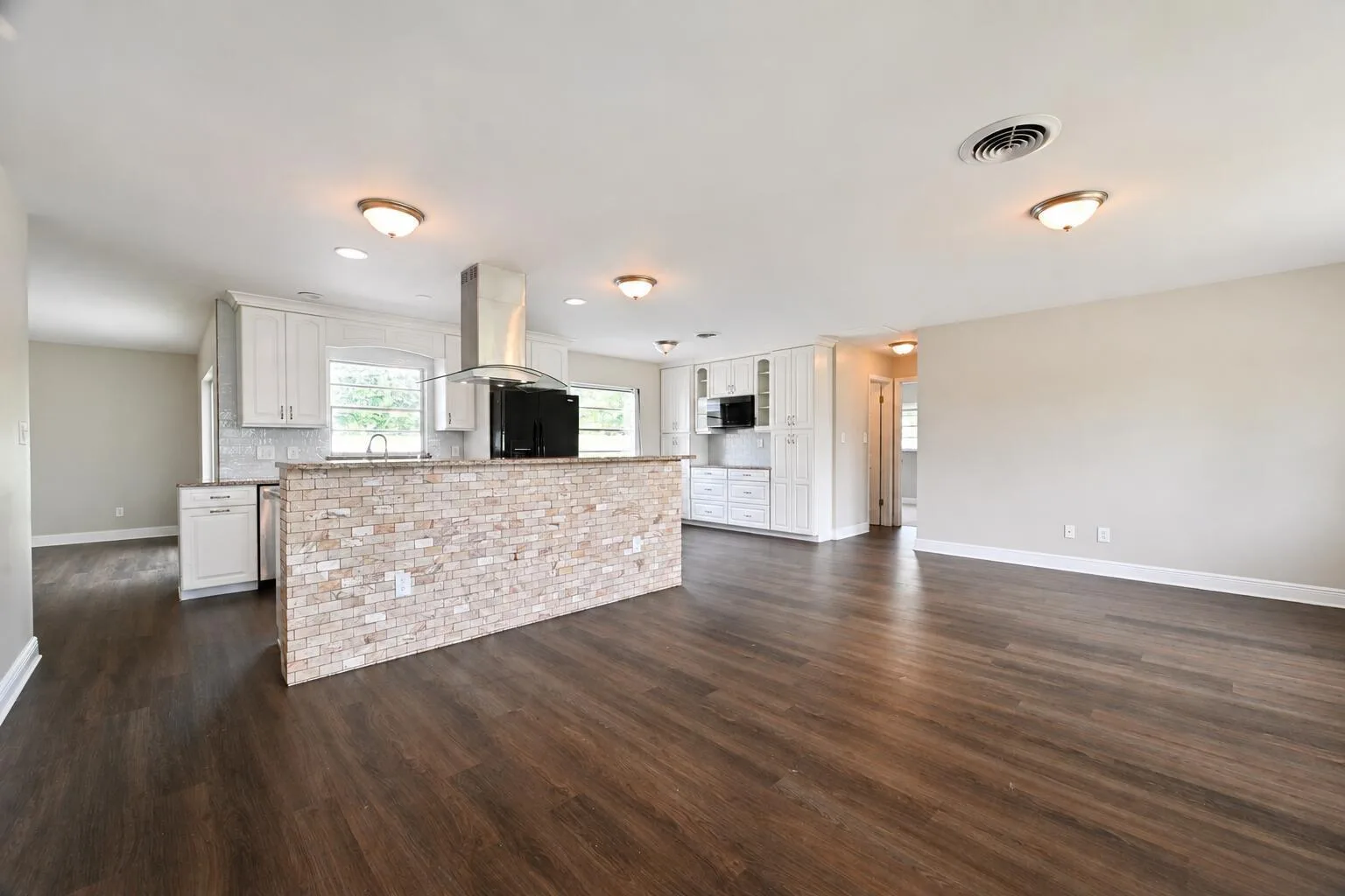 833 PARK MANOR Drive, Orlando, FL 32825 photo 9