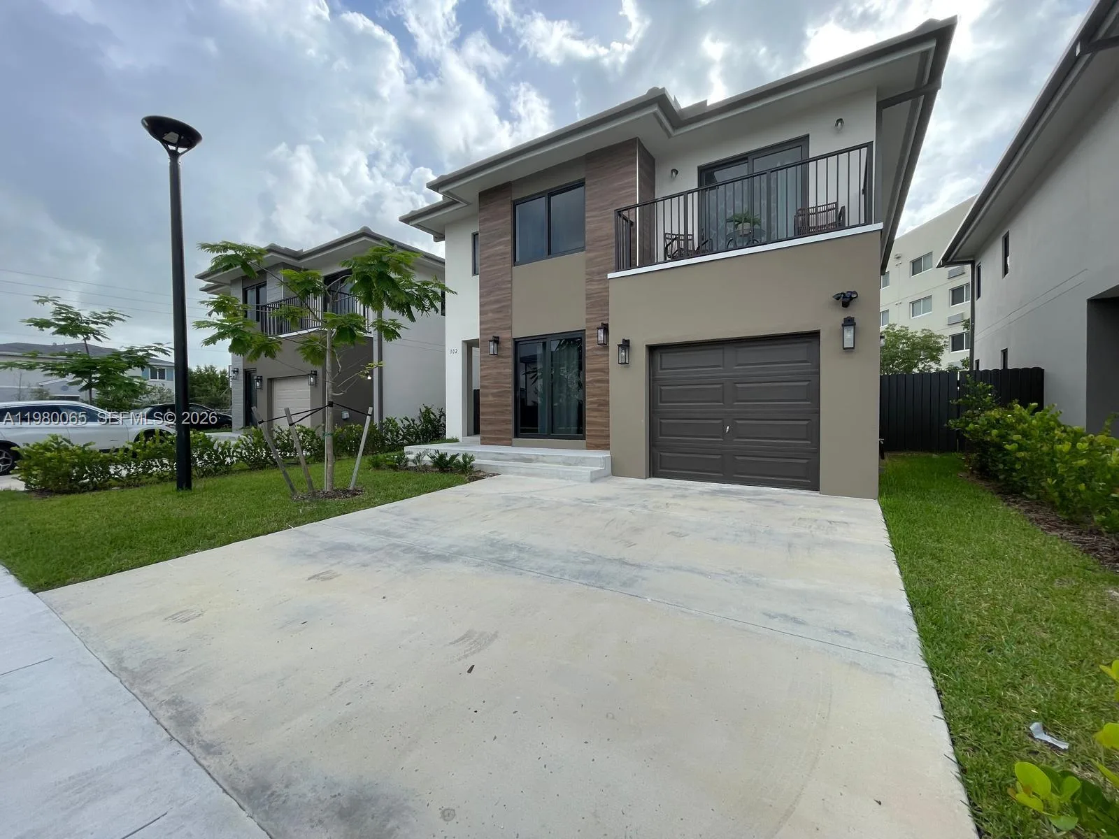 302 NW 11th Ct # 302, Florida City, FL 33034 photo 2