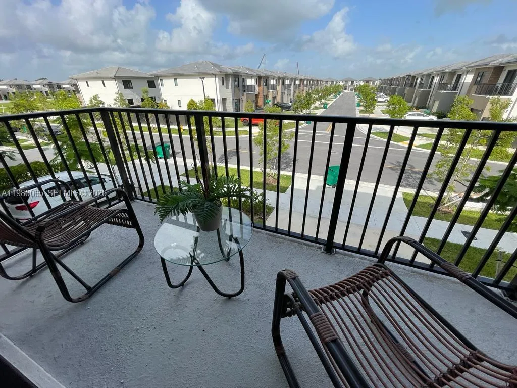 302 NW 11th Ct # 302, Florida City, FL 33034 photo 4