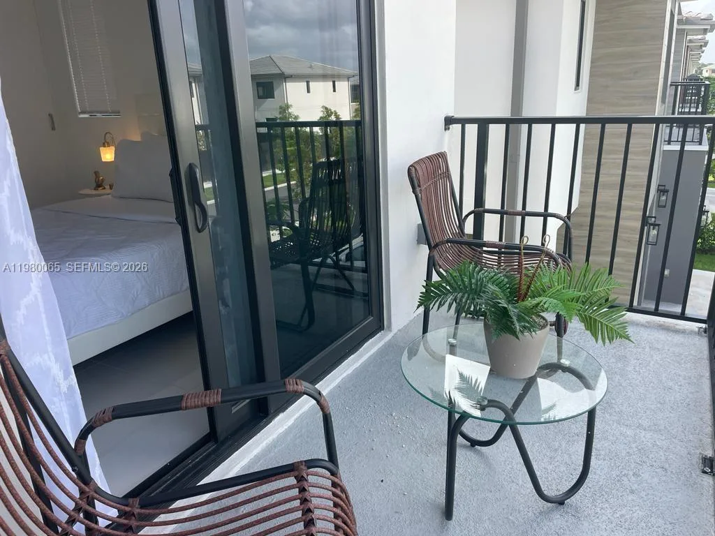 302 NW 11th Ct # 302, Florida City, FL 33034 photo 5