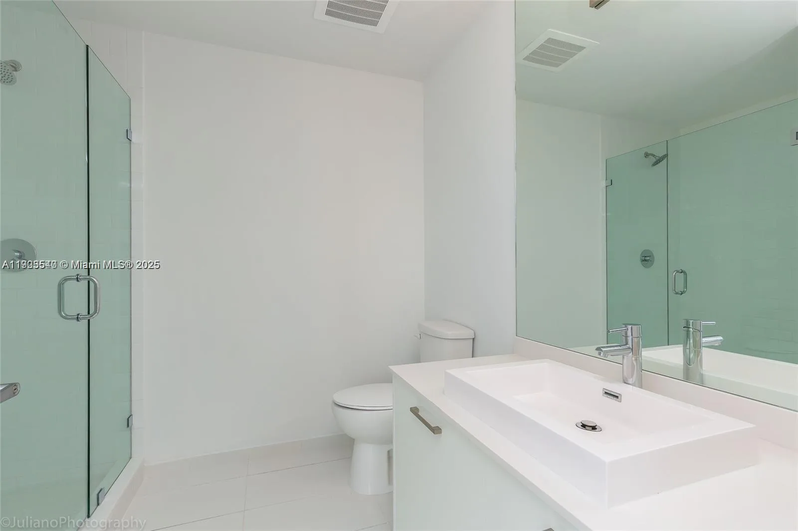 151 SE 1st St # 1604, Miami, FL 33131 photo 9